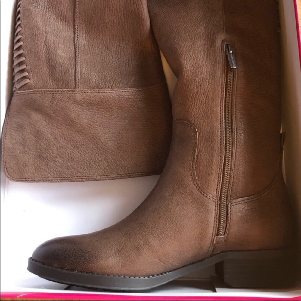 + VINCE CAMUTO + Patamina Boots - Picture 6 of 7